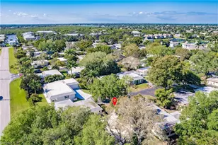 217 Yorkshire Ct, Naples, FL 34112 - Photo 27