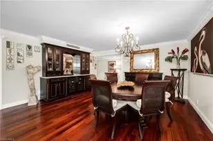 105 Clubhouse Ln, Naples, FL 34105 - Photo 9