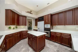 429 Rosemeade Ln, Naples, FL 34105 - Photo 5