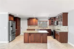 6574 Trail Blvd, Naples, FL 34108 - Photo 7