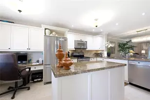 7300 Province Way, Naples, FL 34104 - Photo 5