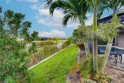 927 SW 28th Ter, Cape Coral, FL 33914 - Photo 35
