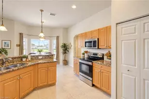 927 SW 28th Terrace, Cape Coral, FL 33914 - Photo 21