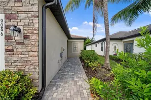 9086 Woodhurst Dr, Naples, FL 34120 - Photo 25