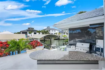 375 Germain Ave, Naples, FL 34108 - Photo 33
