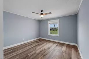 202 Broadway St E, Everglades City, FL 34139 - Photo 17