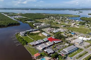 202 Broadway St E, Everglades City, FL 34139 - Photo 25