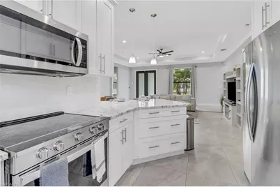 332 14th St SE, Naples, FL 34117 - Photo 15