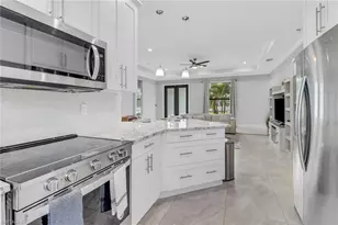 332 14th St SE, Naples, FL 34117 - Photo 15