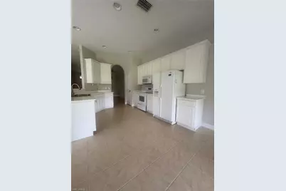 2673 Fishtail Palm Ct, Naples, FL 34120 - Photo 7