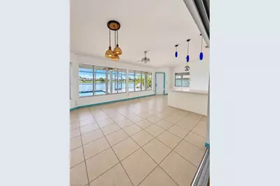 1823 SE 4th St, Cape Coral, FL 33990 - Photo 5