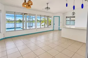 1823 SE 4th St, Cape Coral, FL 33990 - Photo 5