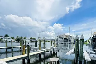 4450 Gulf Shore Blvd N, Naples, FL 34103 - Photo 3