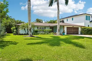 510 96th Ave N, Naples, FL 34108 - Photo 3