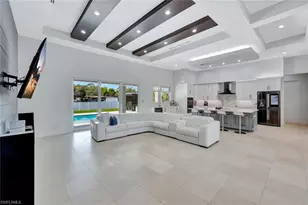 140 37th Ave NW, Naples, FL 34120 - Photo 9