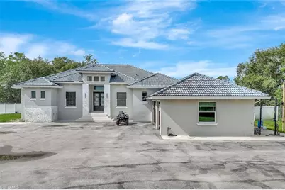 140 37th Ave NW, Naples, FL 34120 - Photo 5