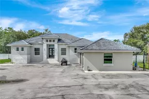 140 37th Ave NW, Naples, FL 34120 - Photo 5