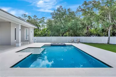 140 37th Ave NW, Naples, FL 34120 - Photo 29
