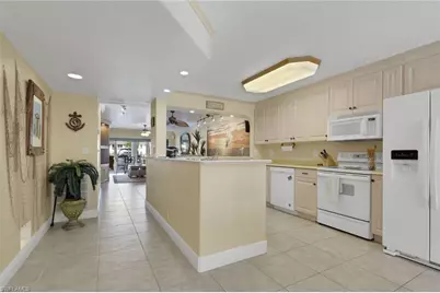 4206 SE 20th Pl #102, Cape Coral, FL 33904 - Photo 5