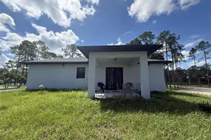 2065 18th Ave NE, Naples, FL 34120 - Photo 9