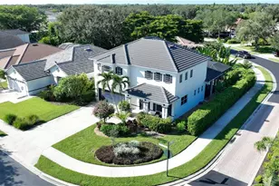 8213 Laurel Lakes Blvd, Naples, FL 34119 - Photo 7