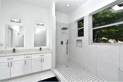 8213 Laurel Lakes Blvd, Naples, FL 34119 - Photo 29