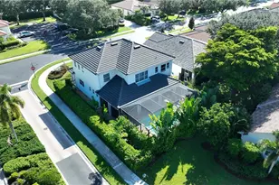 8213 Laurel Lakes Blvd, Naples, FL 34119 - Photo 5