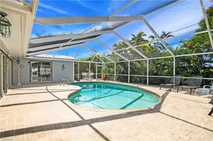 1072 Wisconsin Dr, Naples, FL 34103 - Photo 19