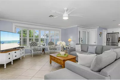 1072 Wisconsin Dr, Naples, FL 34103 - Photo 7