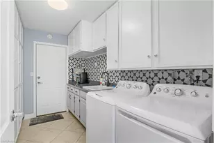 1072 Wisconsin Dr, Naples, FL 34103 - Photo 35