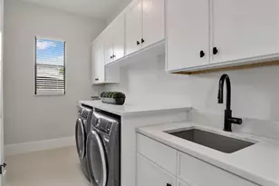 1343 12th St N, Naples, FL 34102 - Photo 21