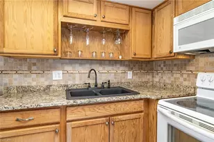 1155 Sandpiper St, Naples, FL 34102 - Photo 17