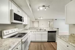 1865 Florida Club Dr, Naples, FL 34112 - Photo 5