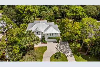27323 Elwood Dr, Bonita Springs, FL 34135 - Photo 3