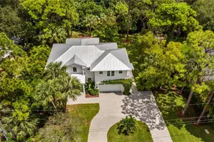 27323 Elwood Dr, Bonita Springs, FL 34135 - Photo 3