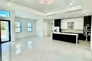 3144 10th Ave NE, Naples, FL 34120 - Photo 5