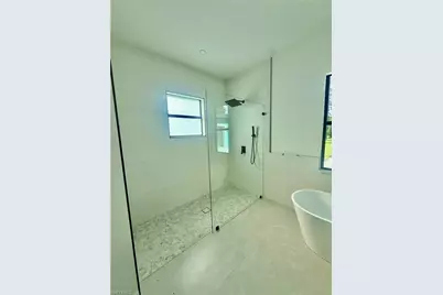 3206 10th Ave NE, Naples, FL 34120 - Photo 9