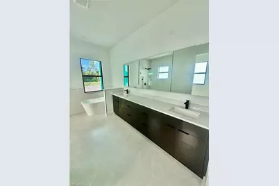 3206 10th Ave NE, Naples, FL 34120 - Photo 7