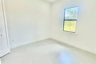 3206 10th Ave NE, Naples, FL 34120 - Photo 5