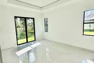 3144 10th Ave NE, Naples, FL 34120 - Photo 7