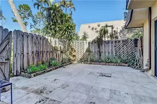 4033 Sandlewood Ln, Fort Myers, FL 33907 - Photo 15