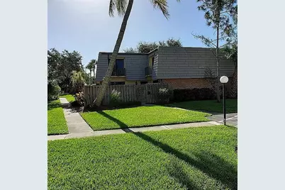 4033 Sandlewood Ln #3, Fort Myers, FL 33907 - Photo 1