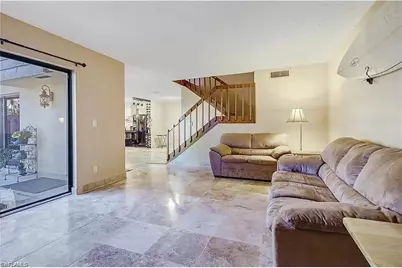 4033 Sandlewood Ln #3, Fort Myers, FL 33907 - Photo 7