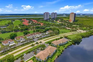 1025 Mainsail Dr, Naples, FL 34114 - Photo 19