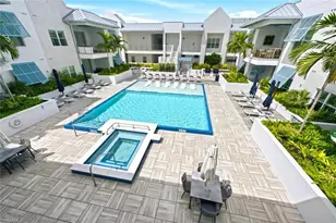 210 8th St S, Naples, FL 34102 - Photo 27