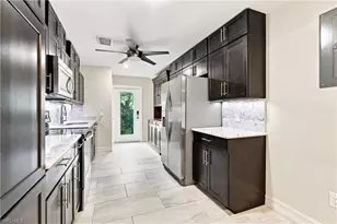 1117 Shady Rest Ln, Naples, FL 34103 - Photo 5
