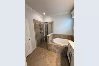 9317 Woodhurst Dr, Naples, FL 34120 - Photo 5