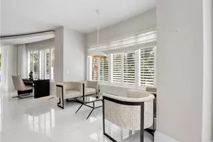13665 Vanderbilt Dr, Naples, FL 34110 - Photo 11