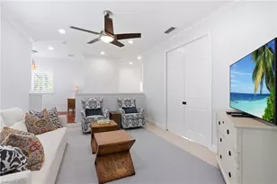 718 Regency Reserve Cir, Naples, FL 34119 - Photo 17