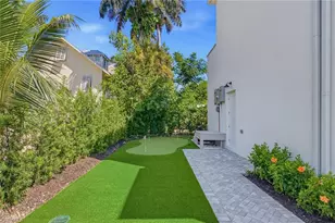 844 8th St S, Naples, FL 34102 - Photo 23